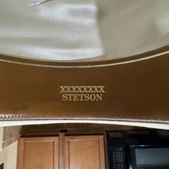 Stetson 8X silverbelly Wide Brim Hat size 7 1/8 (fits more like a 7) small flaws - Picture 5 of 12